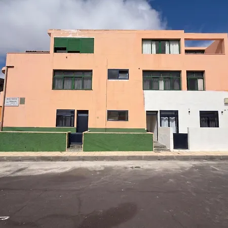 Luminoso Atico Loft Con Terraza Junto A La Playa Apartment Tamaduste
